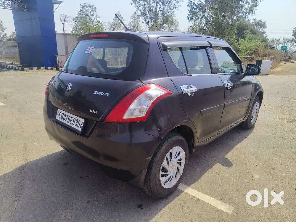 Maruti Suzuki Swift Vxi Optional, 2017, Petrol