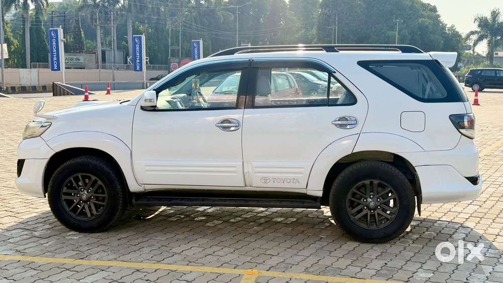 Toyota Fortuner 3.0 4x2 Mt, 2015, Diesel