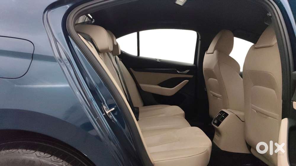 Skoda Octavia 2.0 L K Tsi At, 2023, Petrol