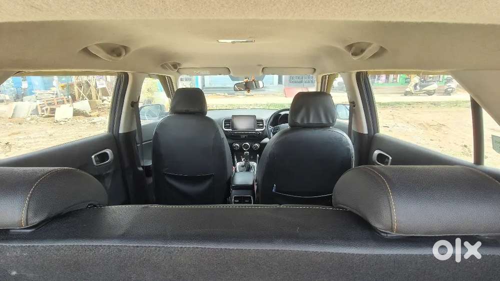 Hyundai Venue 2021 Petrol Well Maintained