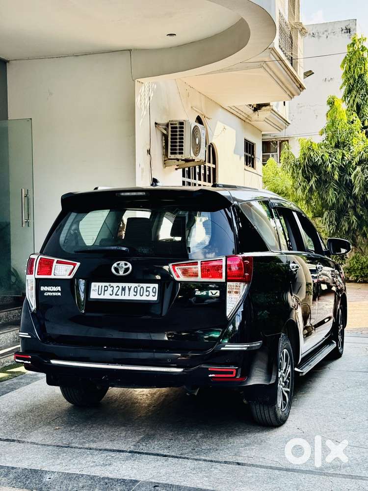 Toyota Innova Crysta 2.4 V 7 Str, 2022, Diesel