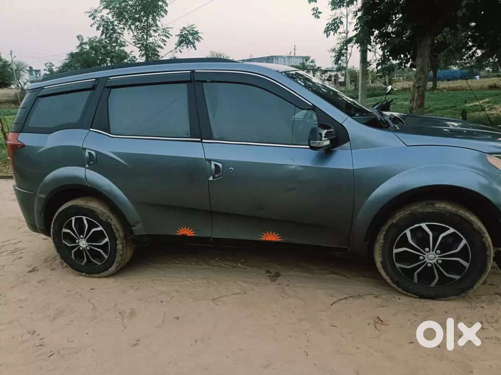 Mahindra Xuv500 2014 Diesel 180000 Km Driven