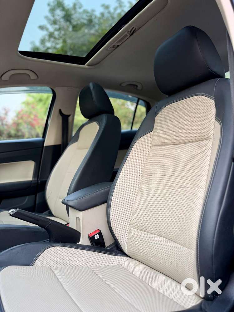 Skoda Slavia 1.0 Tsi Style At, 2022, Petrol