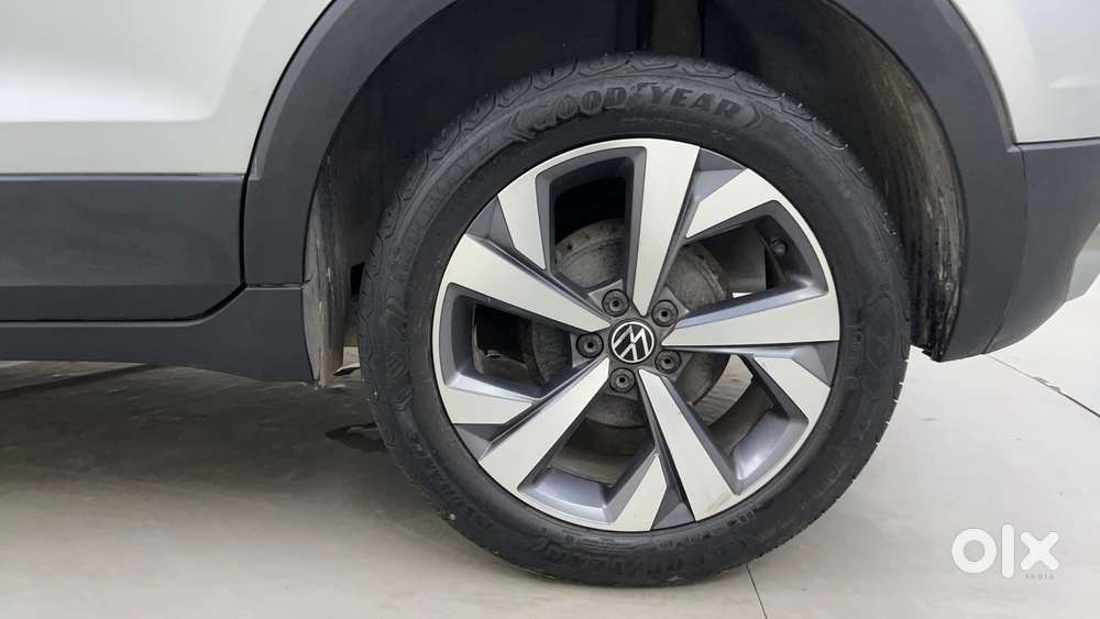 Volkswagen Taigun Topline 1.0 Tsi At (electric Seats), 2022, Petrol