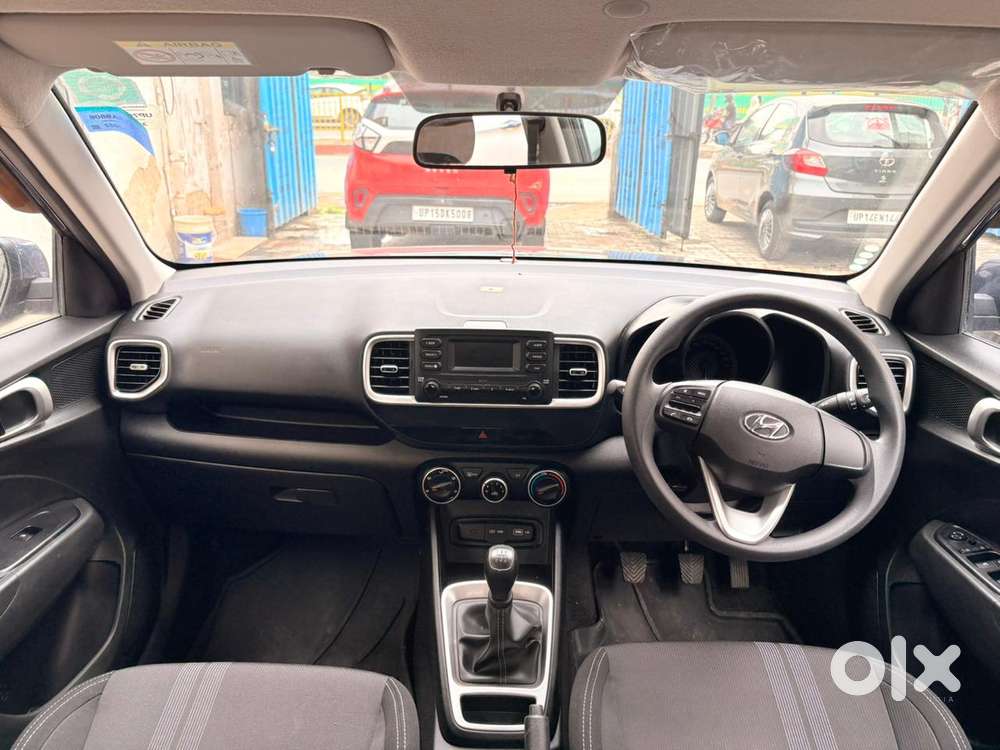 Hyundai Venue S 1.2 Petrol, 2022, Petrol