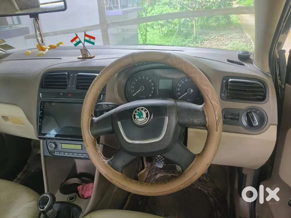 Skoda Rapid Elegance 2012 Manual Diesel