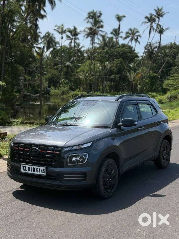 Hyundai Venue S 1.2 Petrol, 2023, Petrol