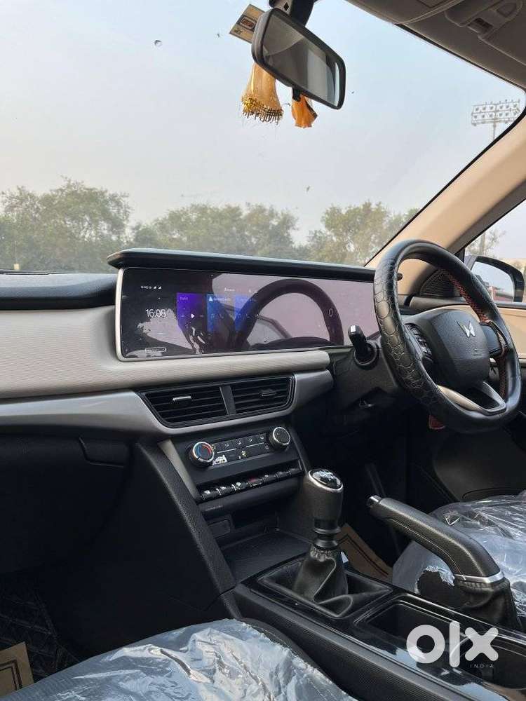 Mahindra Xuv700 2.2 Ax 5 Diesel Mt Str, 2022, Diesel