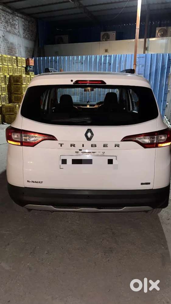 Renault Triber Rxz Only 15000-17000km Driven