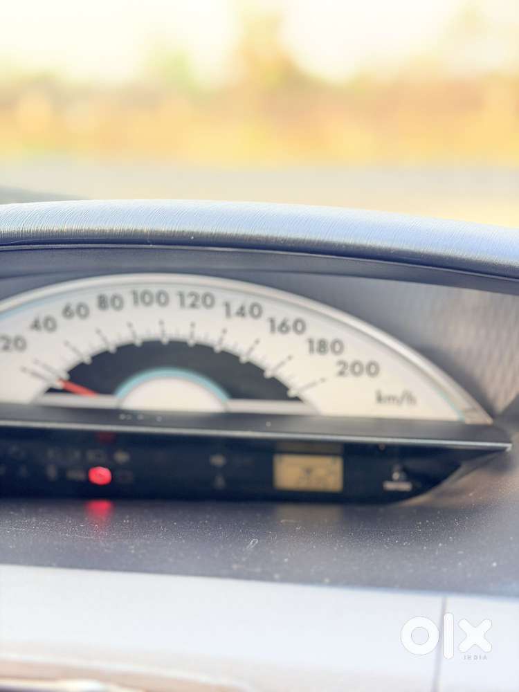 Toyota Etios Liva 2011-2012 G, 2011, Petrol