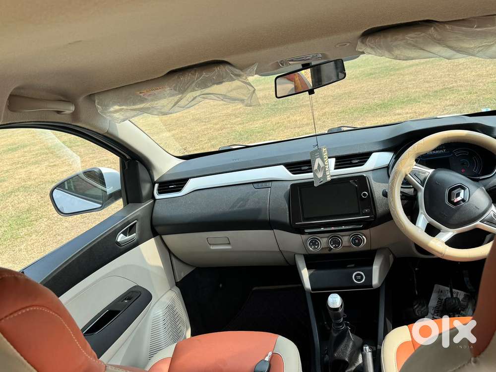 Renault Triber Others, 2020, Petrol