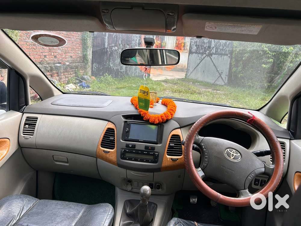 Toyota Innova Diesel 2011