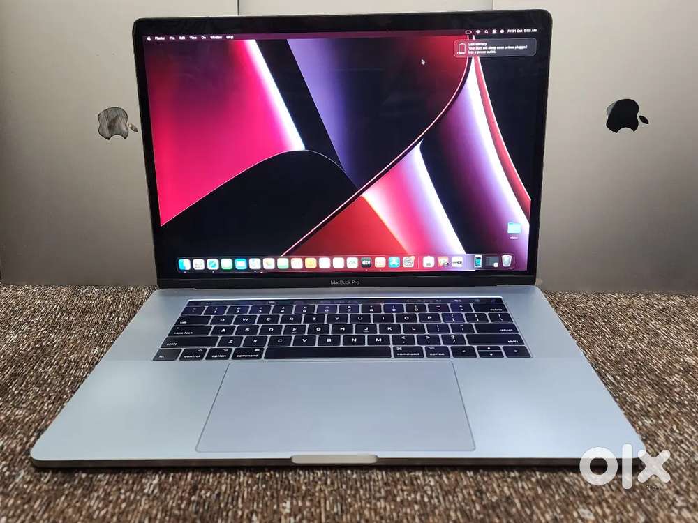 2204)MacBook Pro i7 16GB 512ギガ 15インチ Apple MacBook Pro 15.4