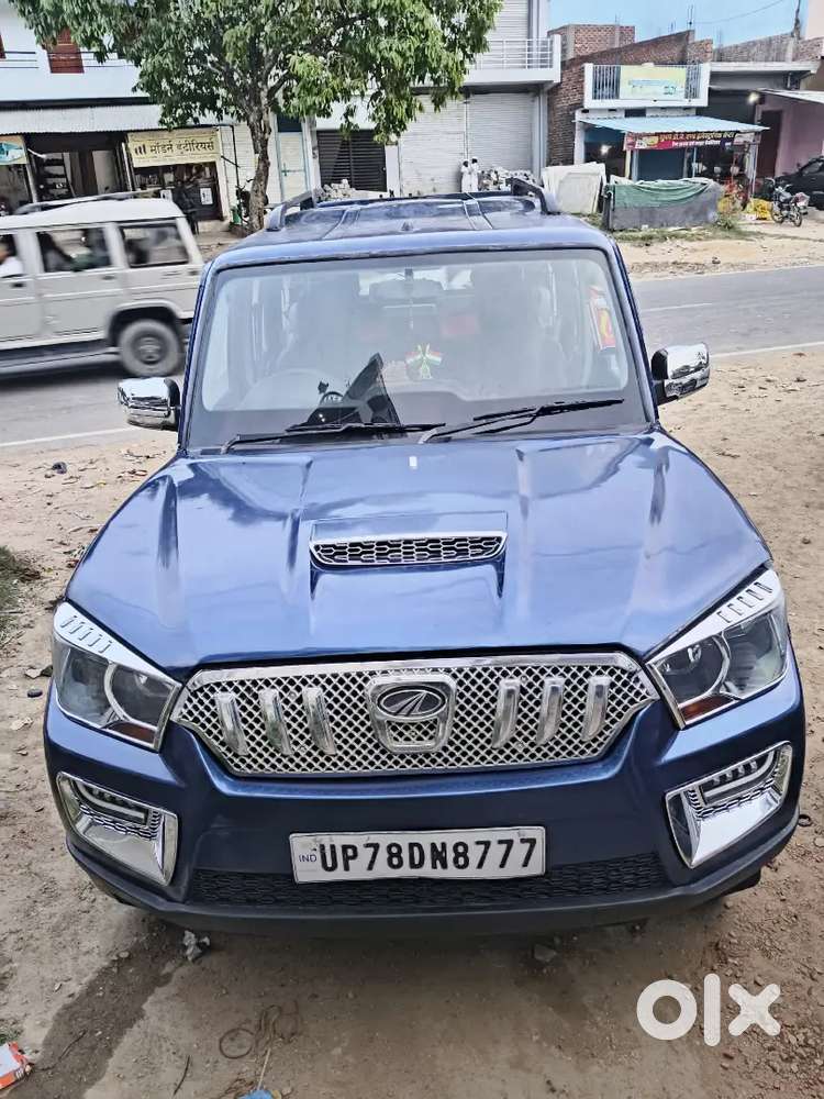 Mahindra Scorpio  2015 S4
