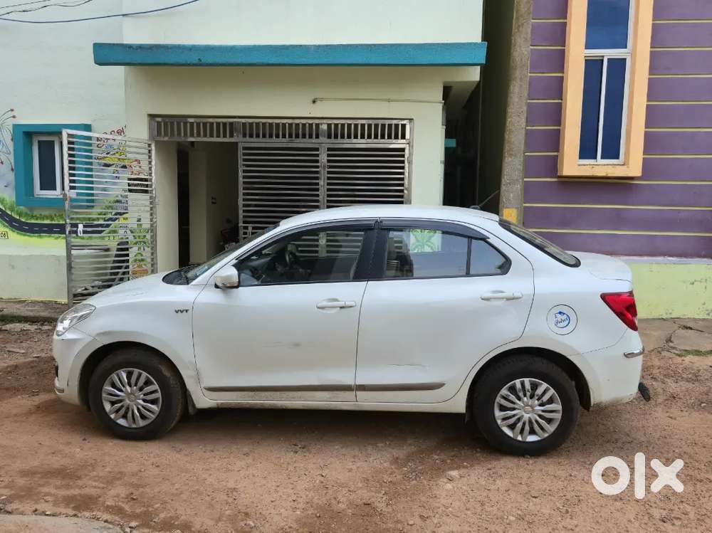 Maruti Suzuki Dzire Vxi 2018 Petrol Manual