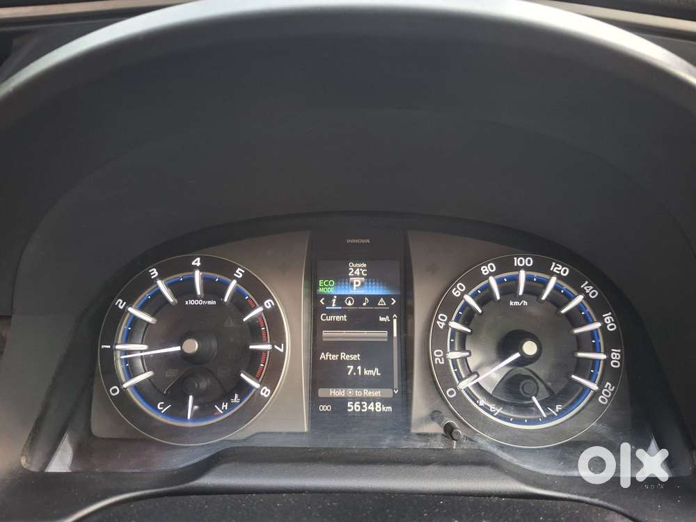 Toyota Innova Crysta 2.7 Zx At, 2017, Cng & Hybrids