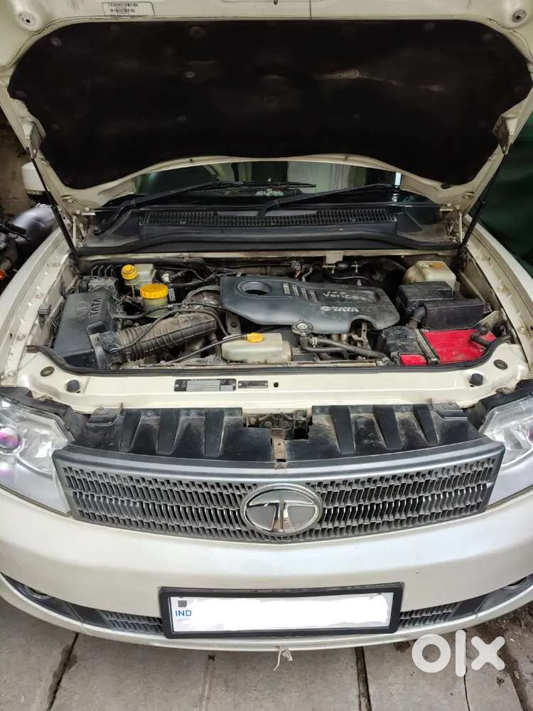 Tata Safari Storme 2014