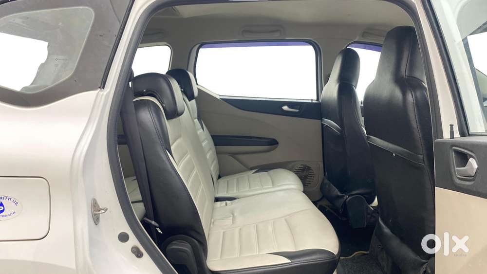 Renault Triber Rxz Easy-r Amt, 2022, Petrol