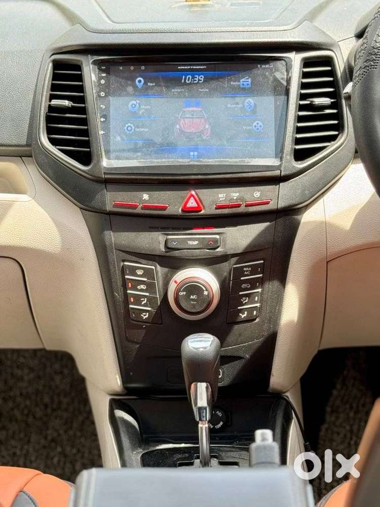 Mahindra Xuv300 W6 Amt Diesel, 2024, Diesel
