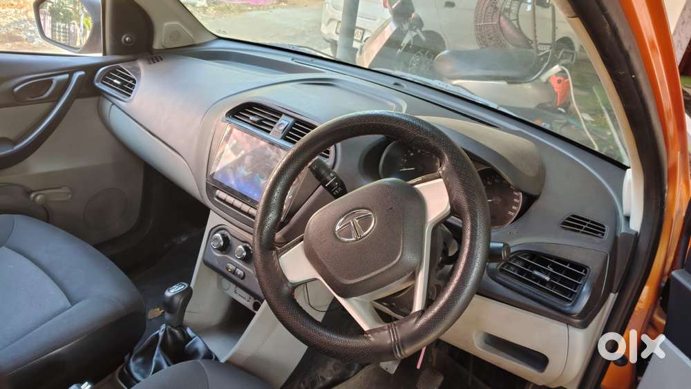 Tata Tiago, 2018, Petrol