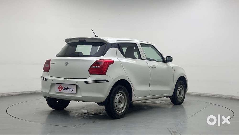 Maruti Suzuki Swift 1.3 Lxi, 2022, Petrol