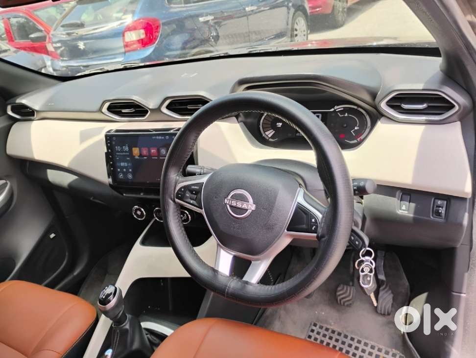 Nissan Magnite 1.0 Xv Red Edition, 2024, Petrol