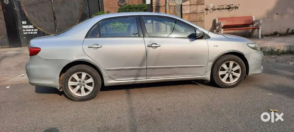 Toyota Corolla Altis Gl Push Start Button In Good Running Conditions