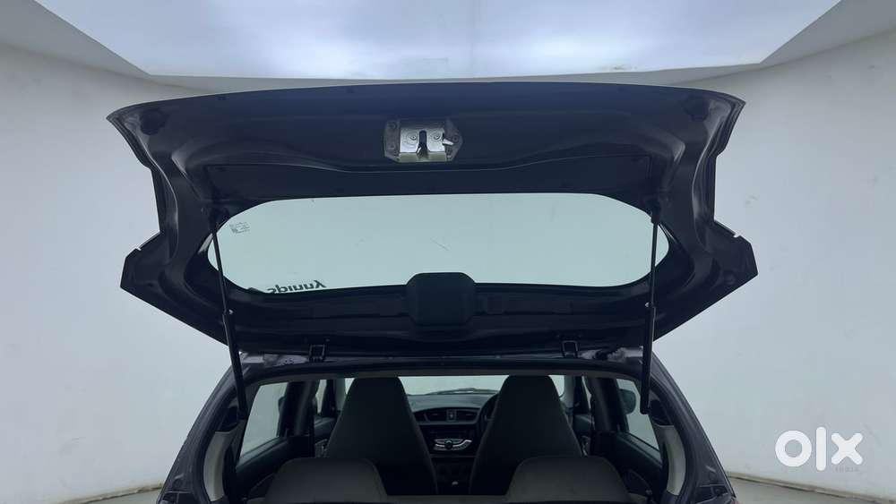 Maruti Suzuki Alto K10 Vxi, 2017, Petrol