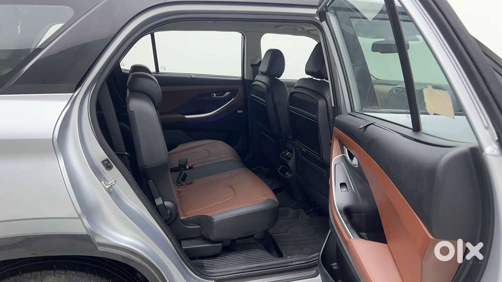 Hyundai Alcazar Platinum 7 Str 1.5 Turbo Petrol Adventure, 2023, Pet..