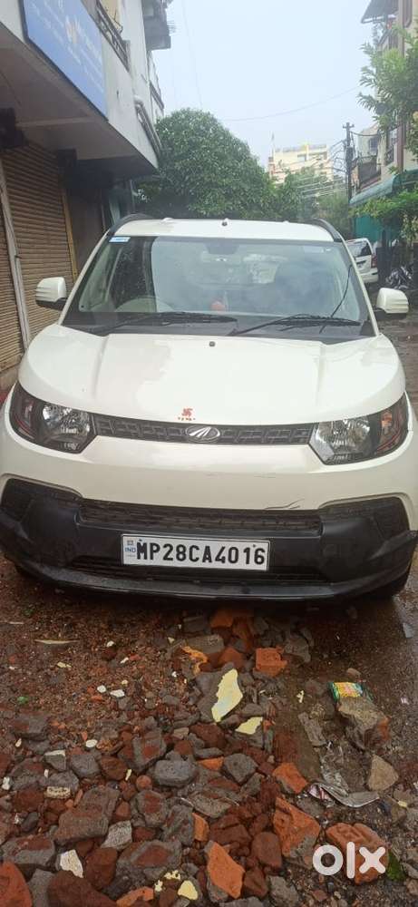 Mahindra Kuv 100 2016 Petrol Well Maintained