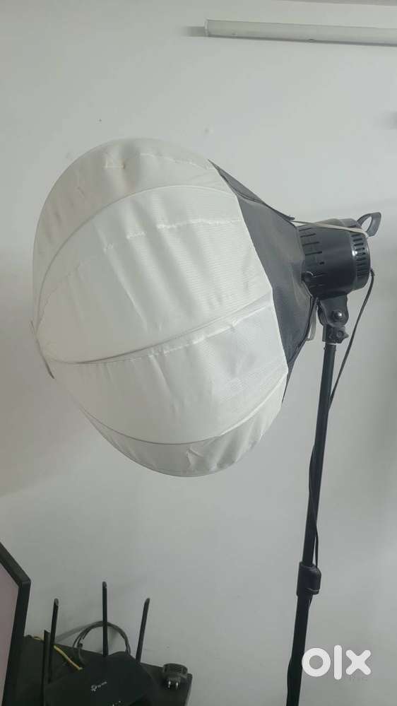 Prolite PL-115W Studio Lights Pair | Round Softboxes & Stands