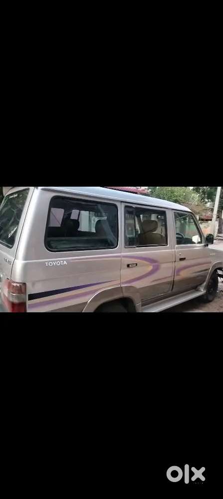 Toyota Qualis 2003 Diesel Well Maintained