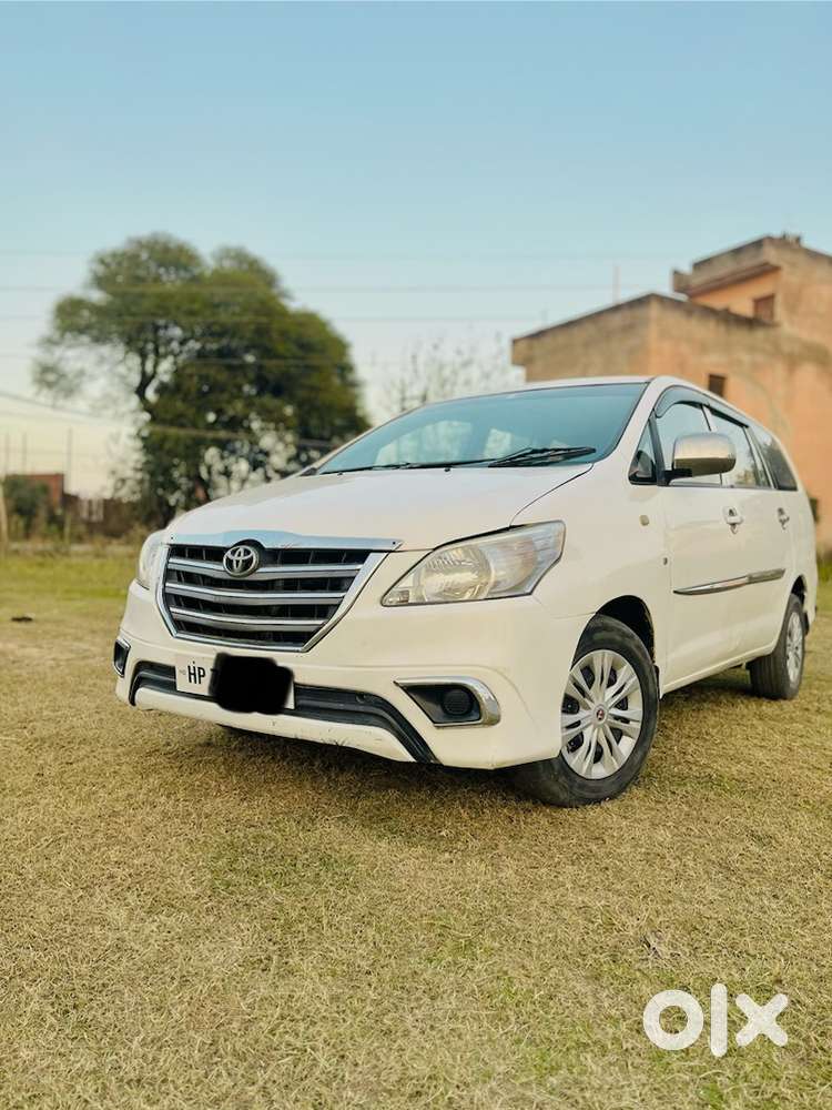 Toyota Innova 2012 Diesel Good Condition - Cars - 1828951727