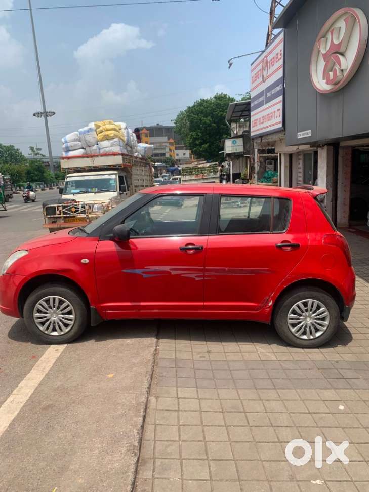 Maruti Suzuki Swift Vxi Bsiv, 2005, Petrol