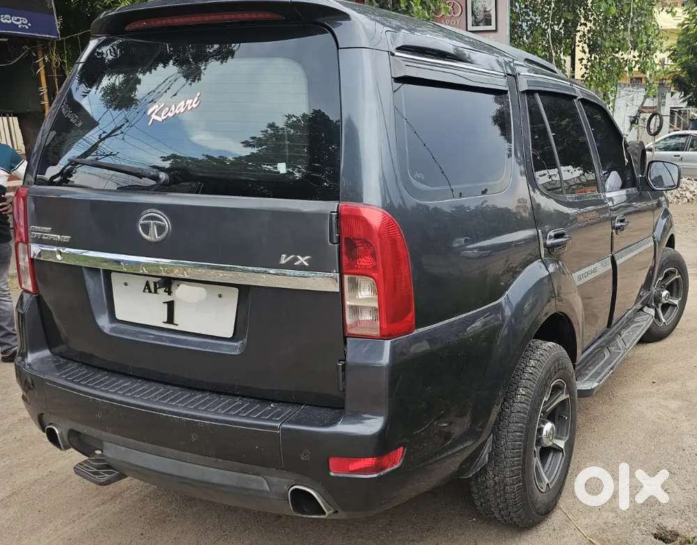 Tata Safari Storme 2018 Diesel 152000 Km Driven
Topend Model