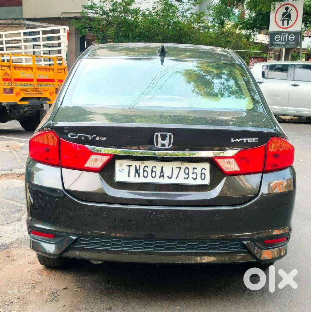 Honda City 1.5 V 5th Gen I-vtec Mt, 2022, Petrol