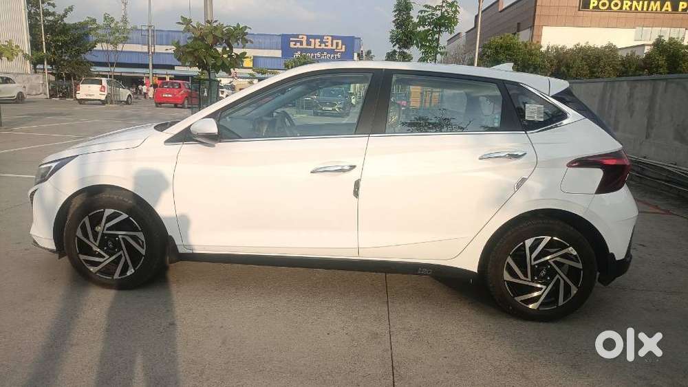 Hyundai I20 Asta (o) 1.2 Mt, 2025, Petrol