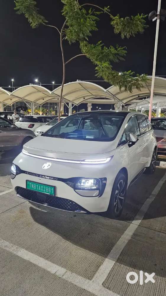 Mg Windsor Pro Ev 2025 Electric 23000 Km Driven