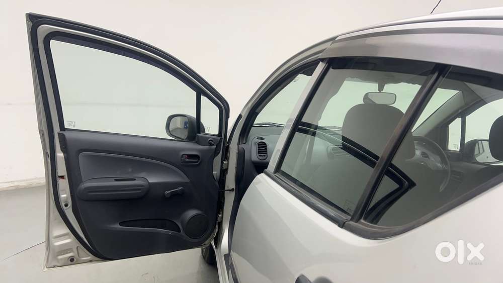 Maruti Suzuki Ritz Lxi, 2013, Petrol