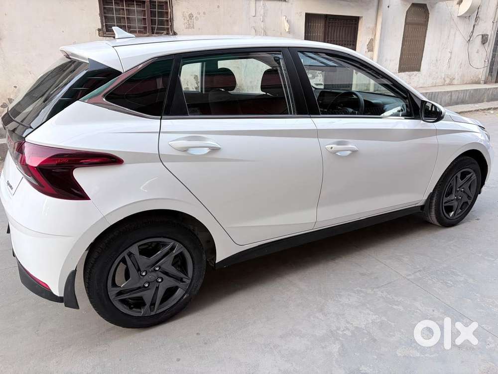 Hyundai I20 1.2 Sportz (o), 2023, Petrol