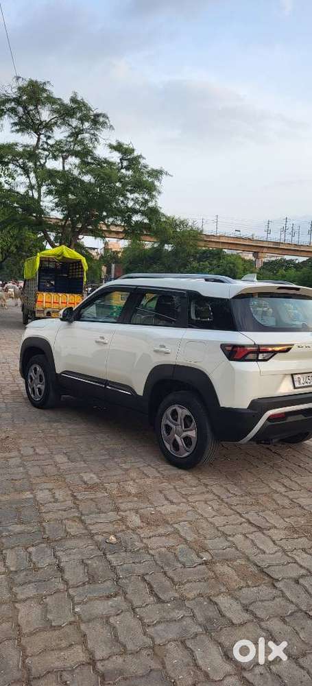 Maruti Suzuki Brezza 1.5 Lxi Cng, 2023, Cng & Hybrids