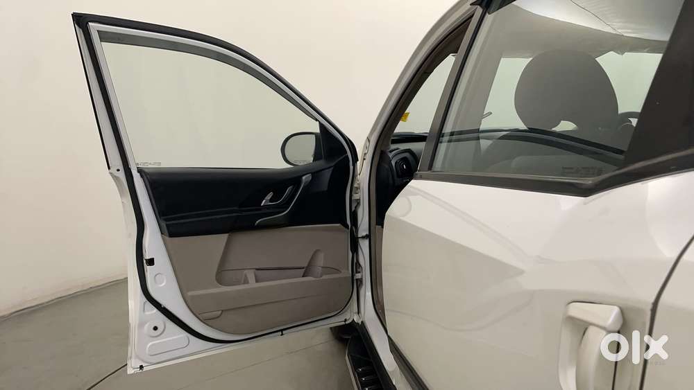 Mahindra Xuv500 At W9 2wd, 2018, Diesel