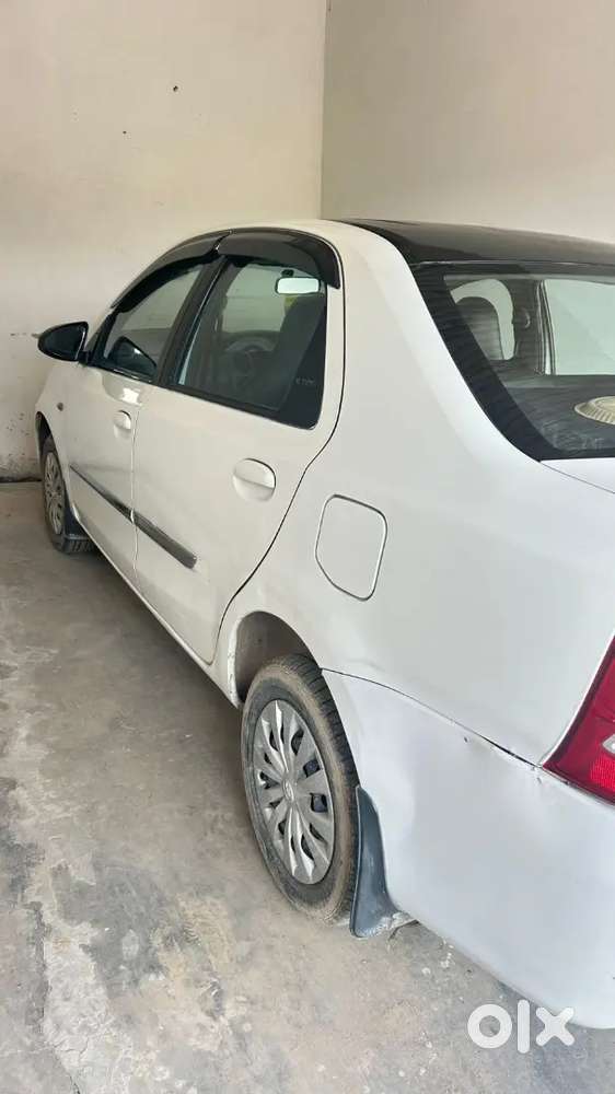 Toyota Etios 2011 Petrol 72000 Km Driven