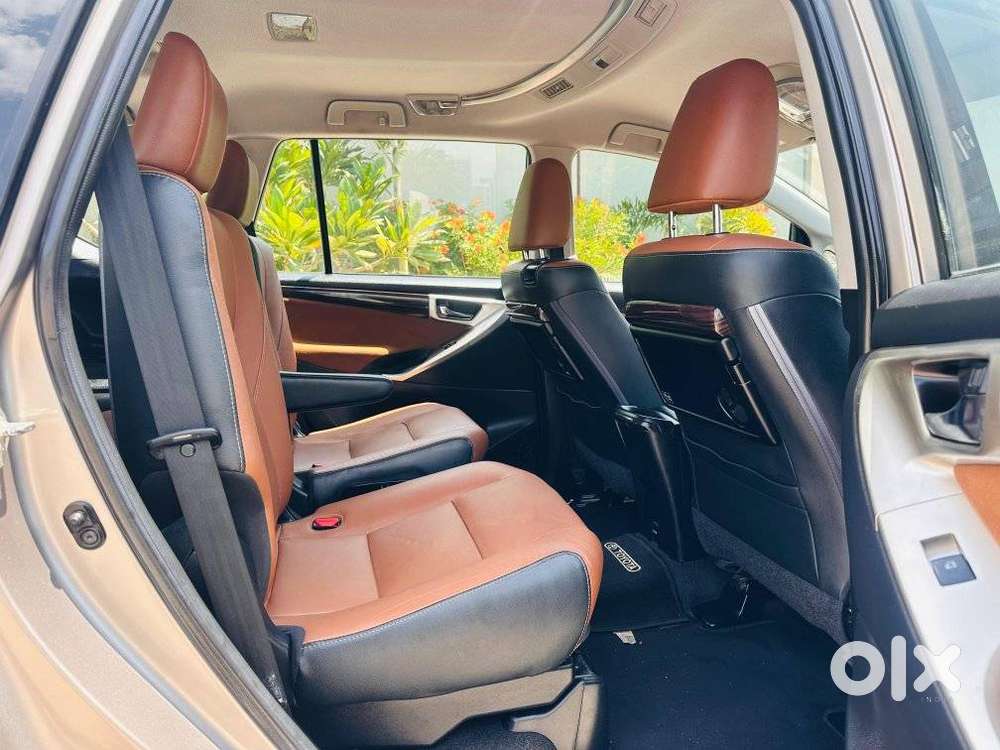 Toyota Innova Crysta 2.8z Automatic, 2017, Diesel