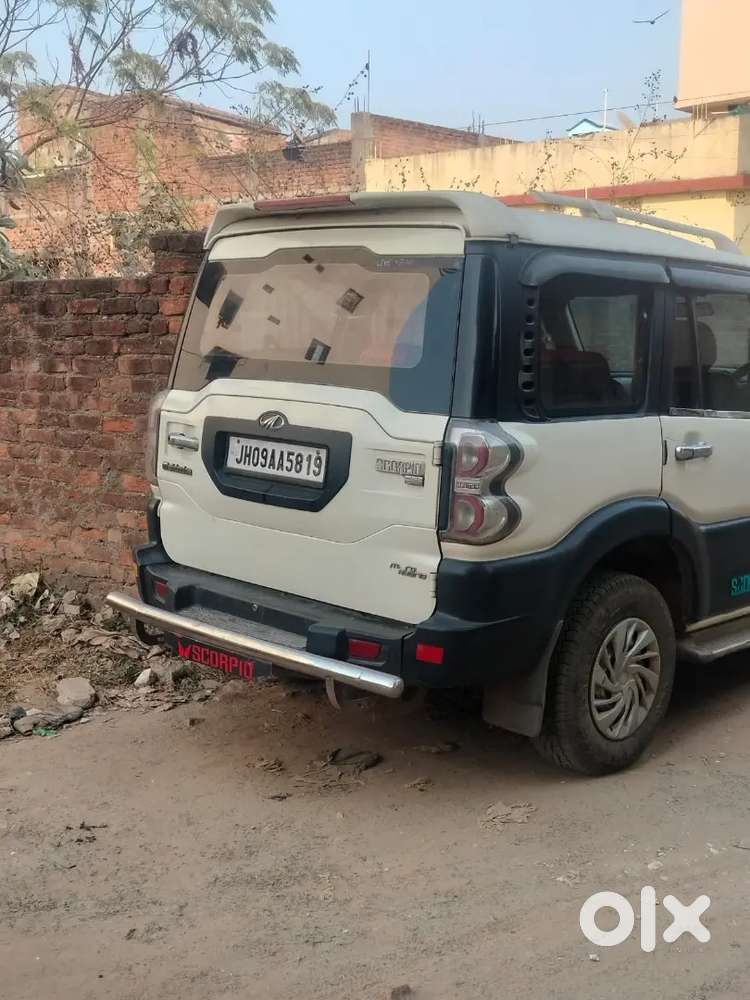 Mahindra Scorpio 2017 Diesel 100000 Km Driven
