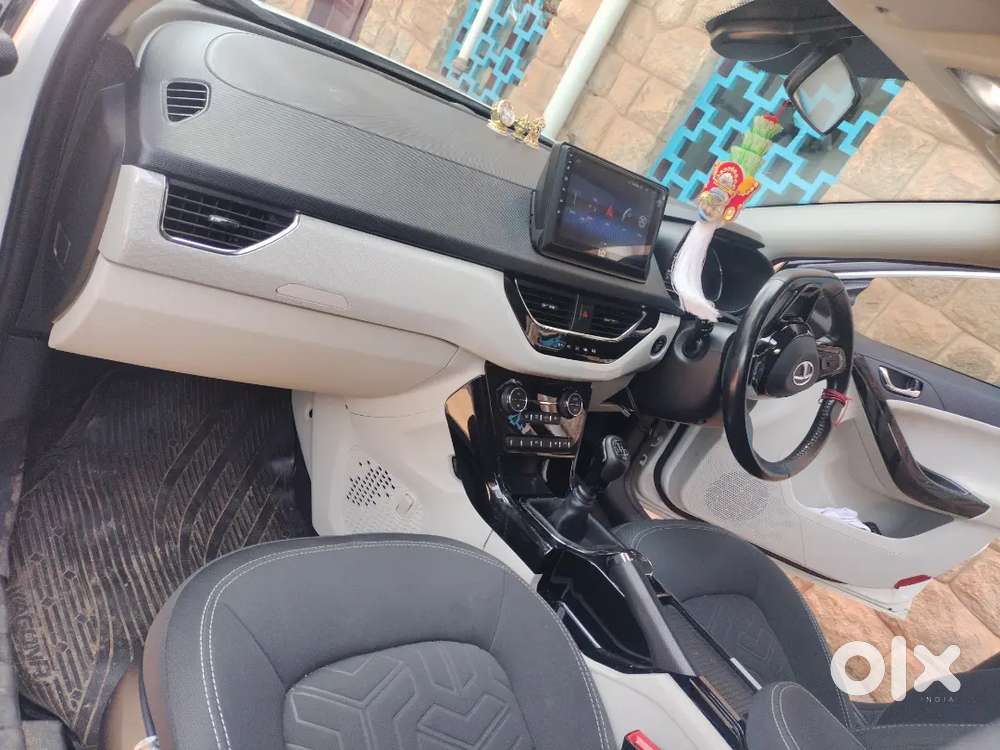 Tata Nexon 2023 Petrol