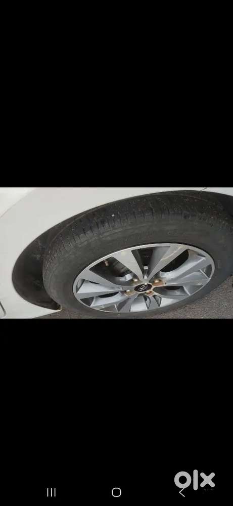 Hyundai Fluidic Verna 2016