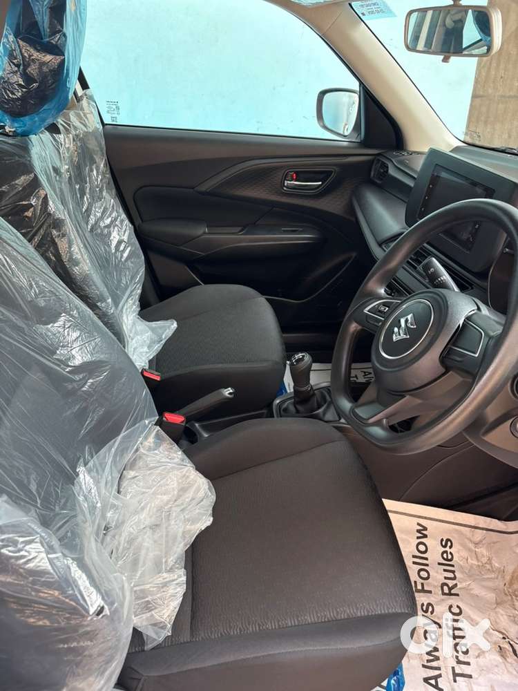 Maruti Suzuki Swift Petrol Manual 2026