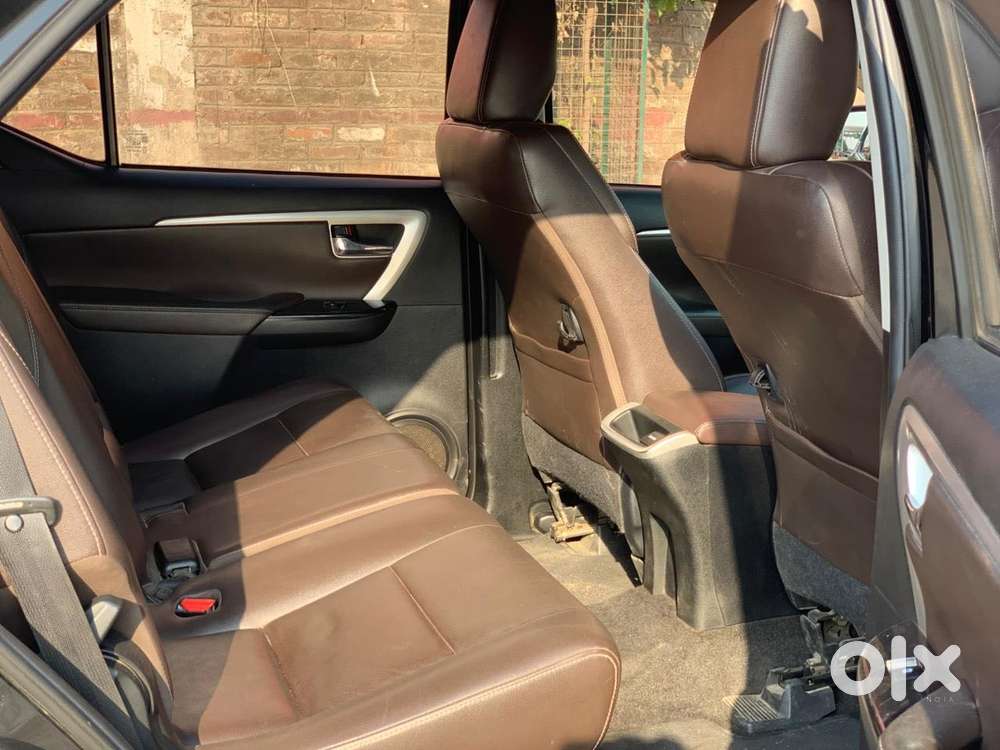 Toyota Fortuner 2.8 4wd Mt, 2020, Diesel