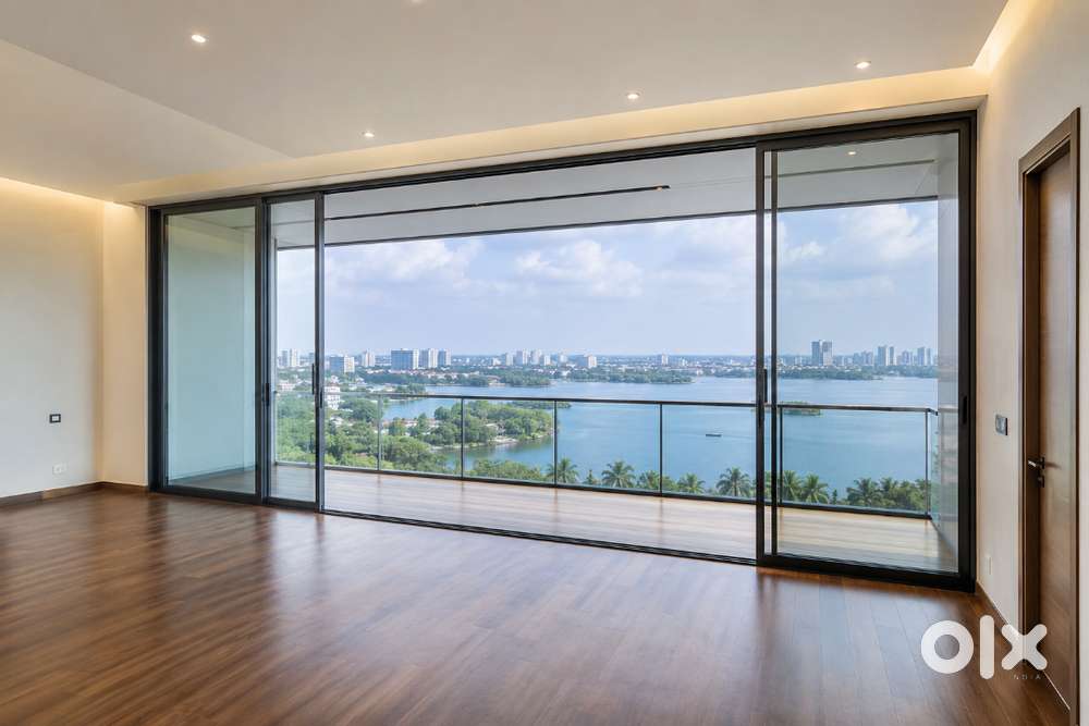 4BHK+ in Marine Drive